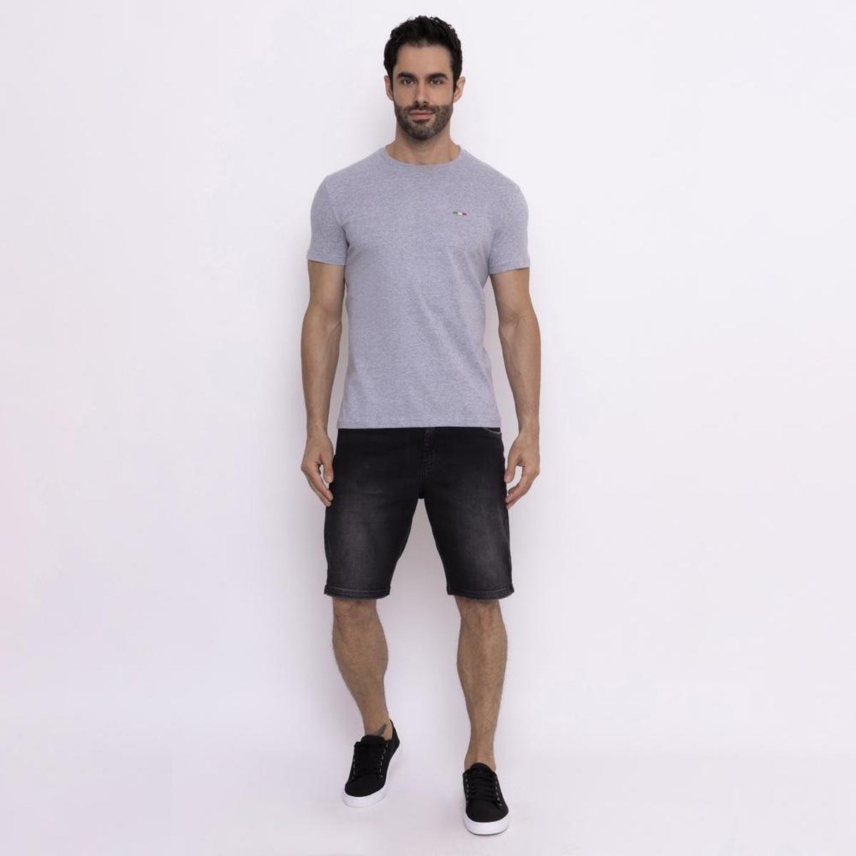 Camiseta Industrie Básica Bordada Italia Algodão Premium Masculina é ruim? Camiseta Industrie Básica Bordada Italia Algodão Premium Masculina é boa?