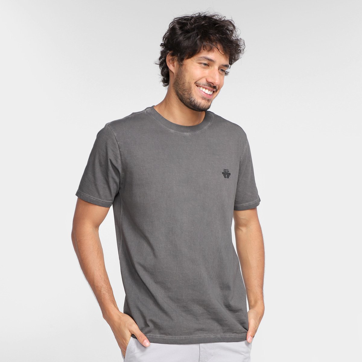 Camiseta John John Rg Flame Transfer Dark Masculina - Chumbo Menor preço em Camiseta John John Rg Flame Transfer Dark Masculina - Chumbo