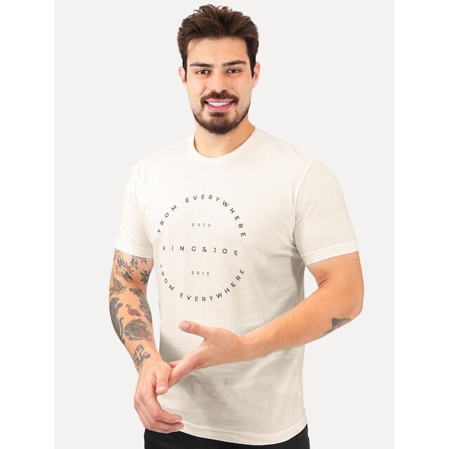 Camiseta King & Joe Masculina Circle From Everywhere Off White CA.25.006 00011