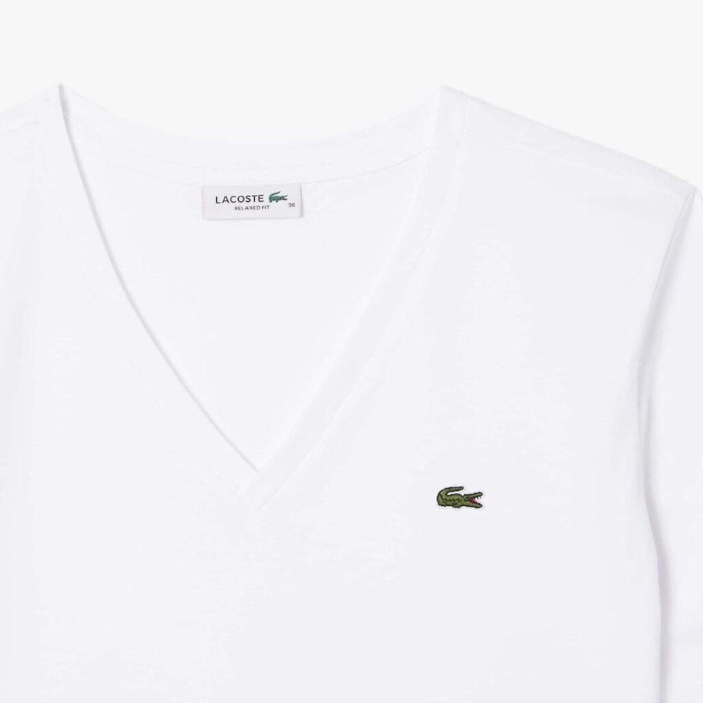 Camiseta Lacoste com Gola V Feminina