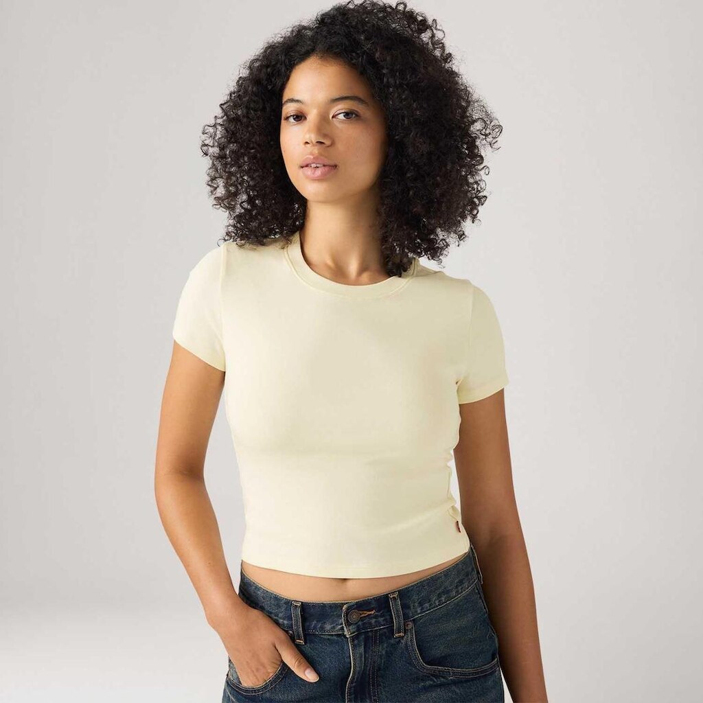 Camiseta Levi's Essential Baby Tee Amarelo Claro Manga Curta Feminina