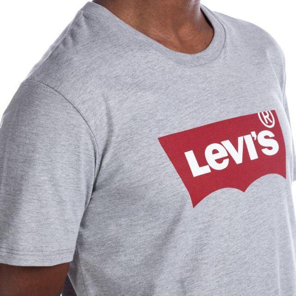 Camiseta Levis Logo Batwing Classic Masculina - Grafite+Vermelho Menor preço em Camiseta Levis Logo Batwing Classic Masculina - Grafite+Vermelho