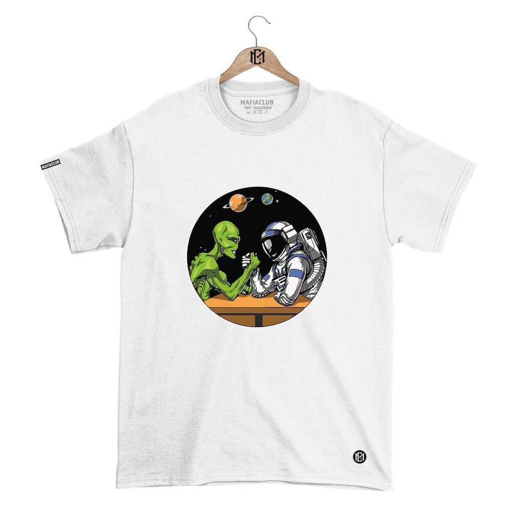 Camiseta Mafiaclub Gola Redonda Estampa ET vs ASTRO Streetwear fio 30.1 Penteado.