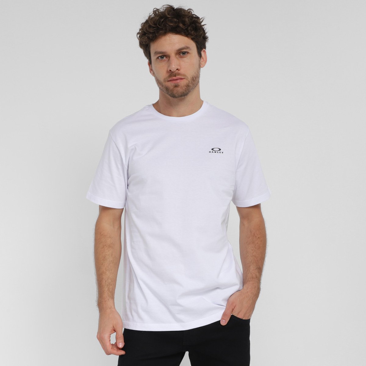 Camiseta Manga Curta Oakley O' Classics Masculina - Branco Menor preço em Camiseta Manga Curta Oakley O' Classics Masculina - Branco