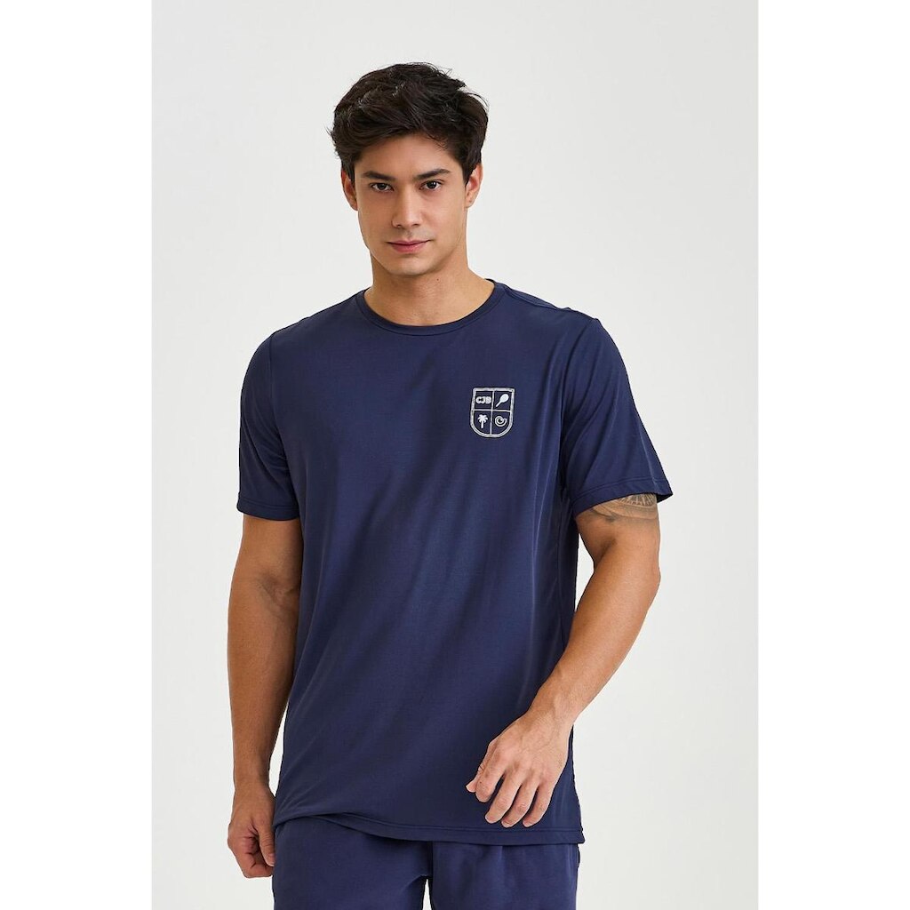 Camiseta Masculina Caju Brasil Básica Casual / Confortável, com Brasão no Peito