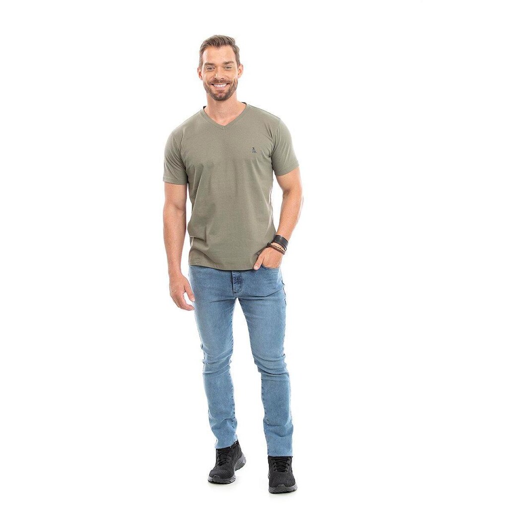 Camiseta Masculina Decote V Labrador Oficial