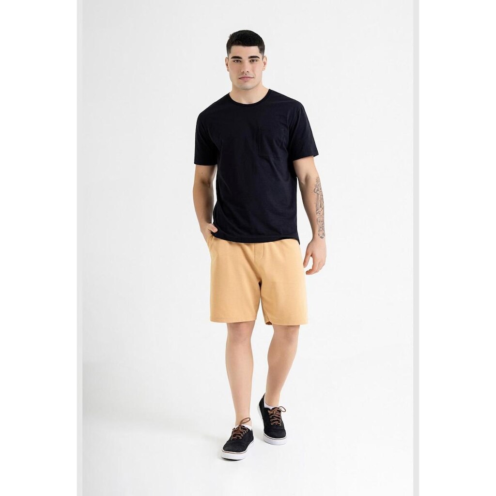 Camiseta Masculina em Algodão Just Basic