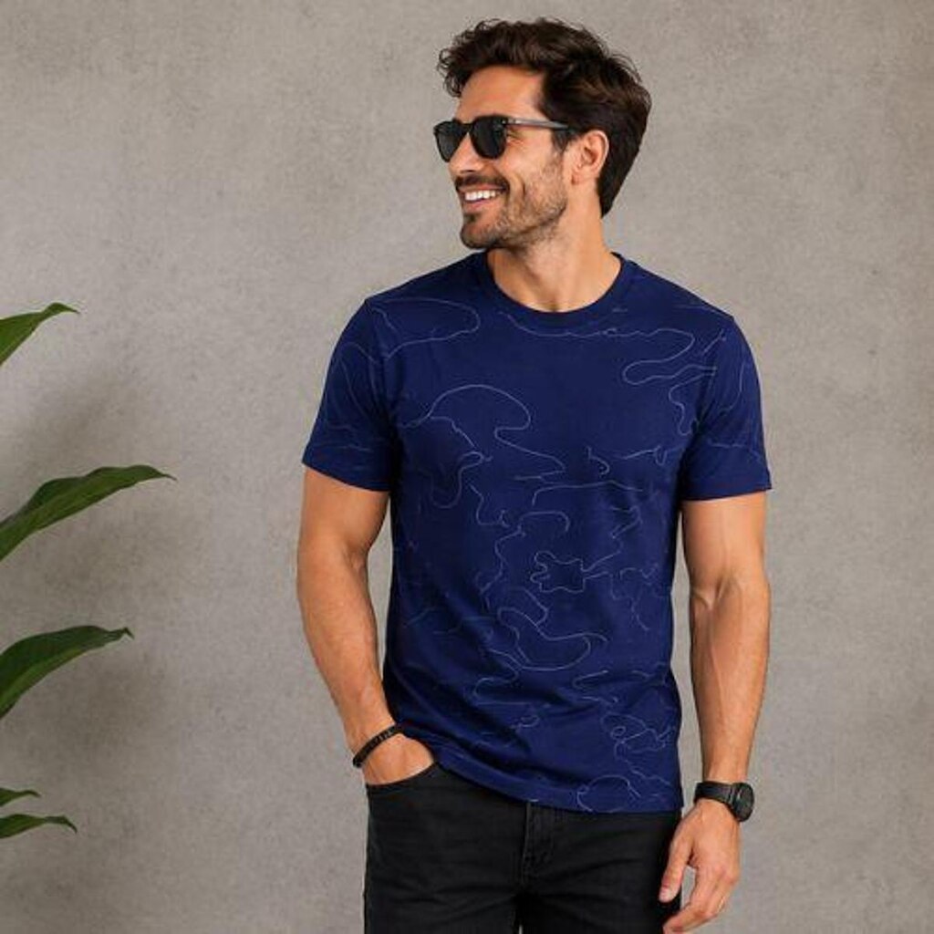 Camiseta Masculina em Meia Malha Manga Curta Gola Careca Habana