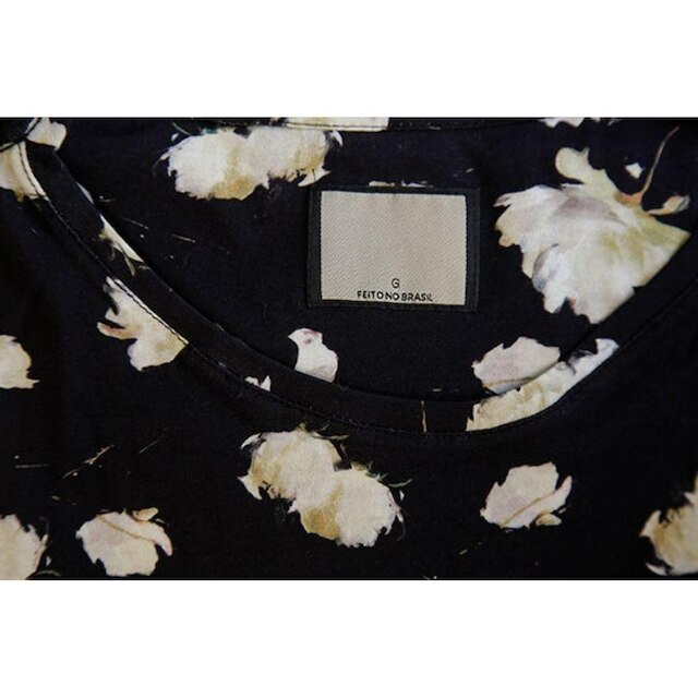 Camiseta Masculina Ixória Básica Estampada Floral Preta