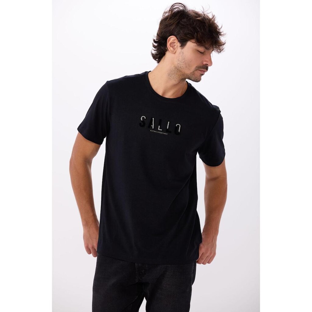 Camiseta Masculina Sallo Estampa Peito Casual Premium