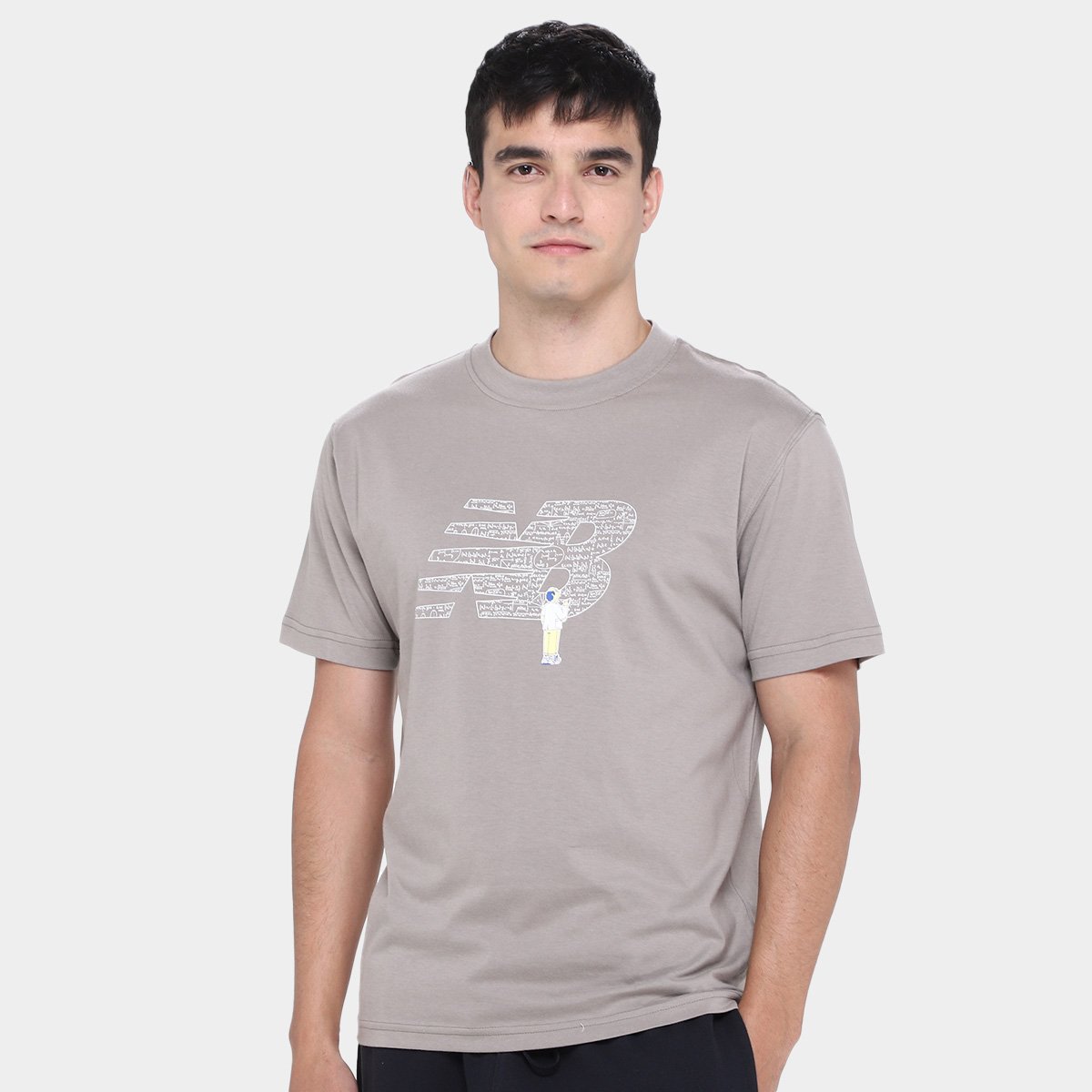 Camiseta New Balance Chalk Board Logo Masculina Menor preço em Camiseta New Balance Chalk Board Logo Masculina