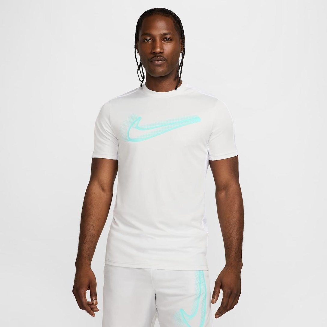 Camiseta Nike Dri-FIT R$ 142,49
