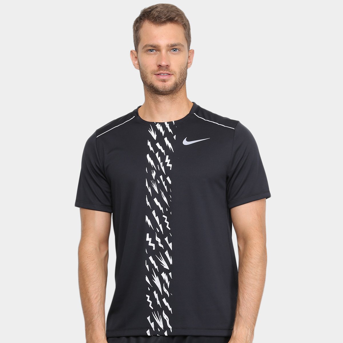 Camiseta Nike Miler Dri-Fit Masculina - Preto+Branco Menor preço em Camiseta Nike Miler Dri-Fit Masculina - Preto+Branco