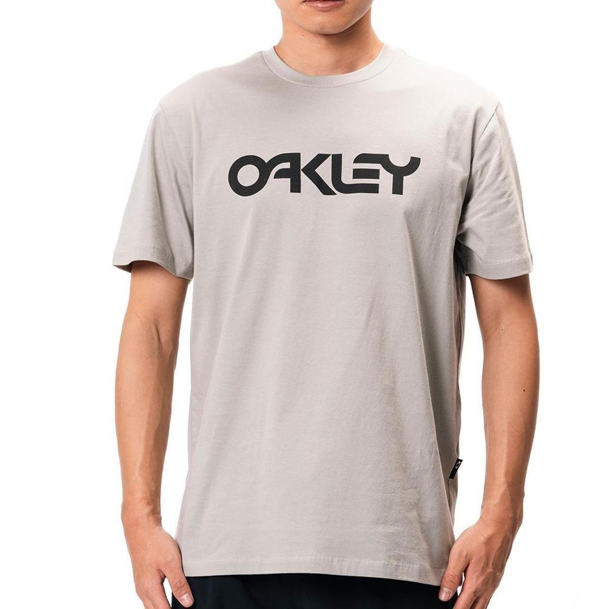 Camiseta Oakley Mark II SS Masculina Menor preço em Camiseta Oakley Mark II SS Masculina