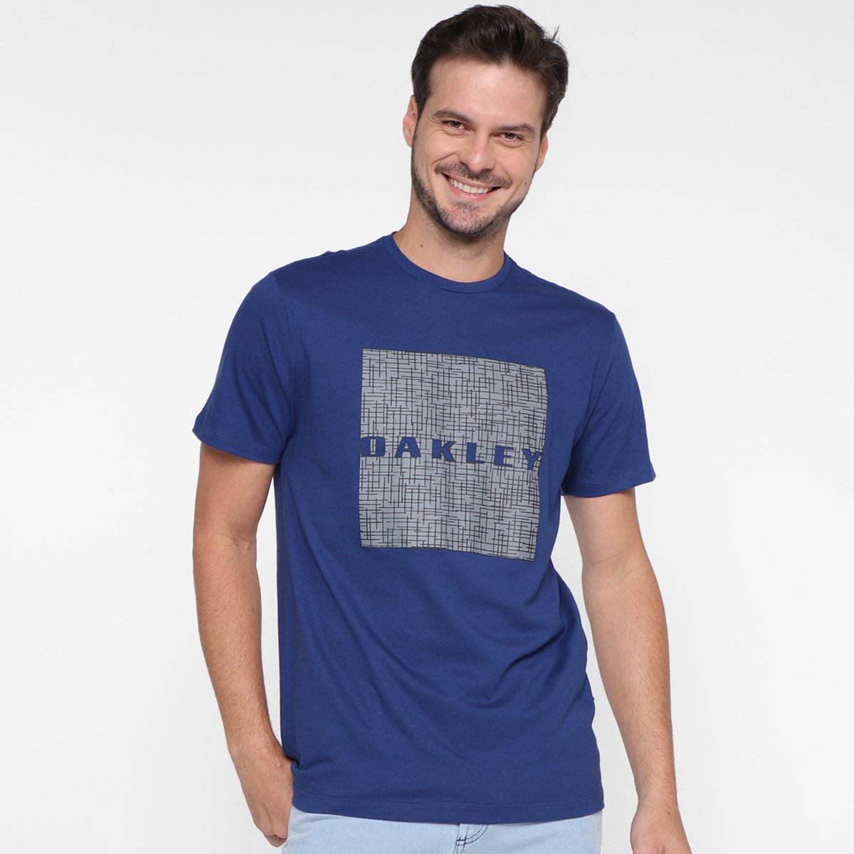 Camiseta Oakley Mythologies Masculina - Azul Escuro Menor preço em Camiseta Oakley Mythologies Masculina - Azul Escuro