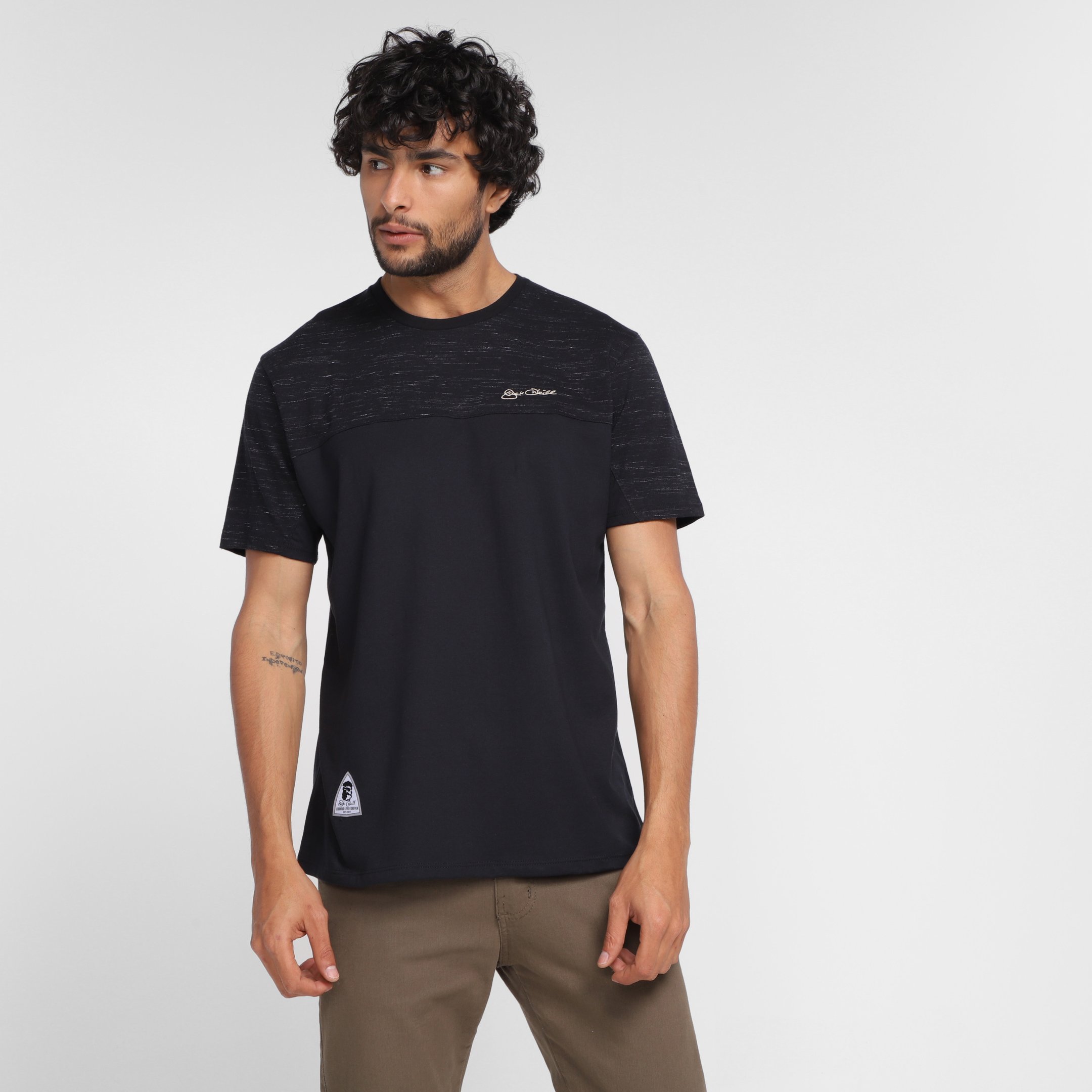 Camiseta O'Neill Sand Masculina - Preto Menor preço em Camiseta O'Neill Sand Masculina - Preto