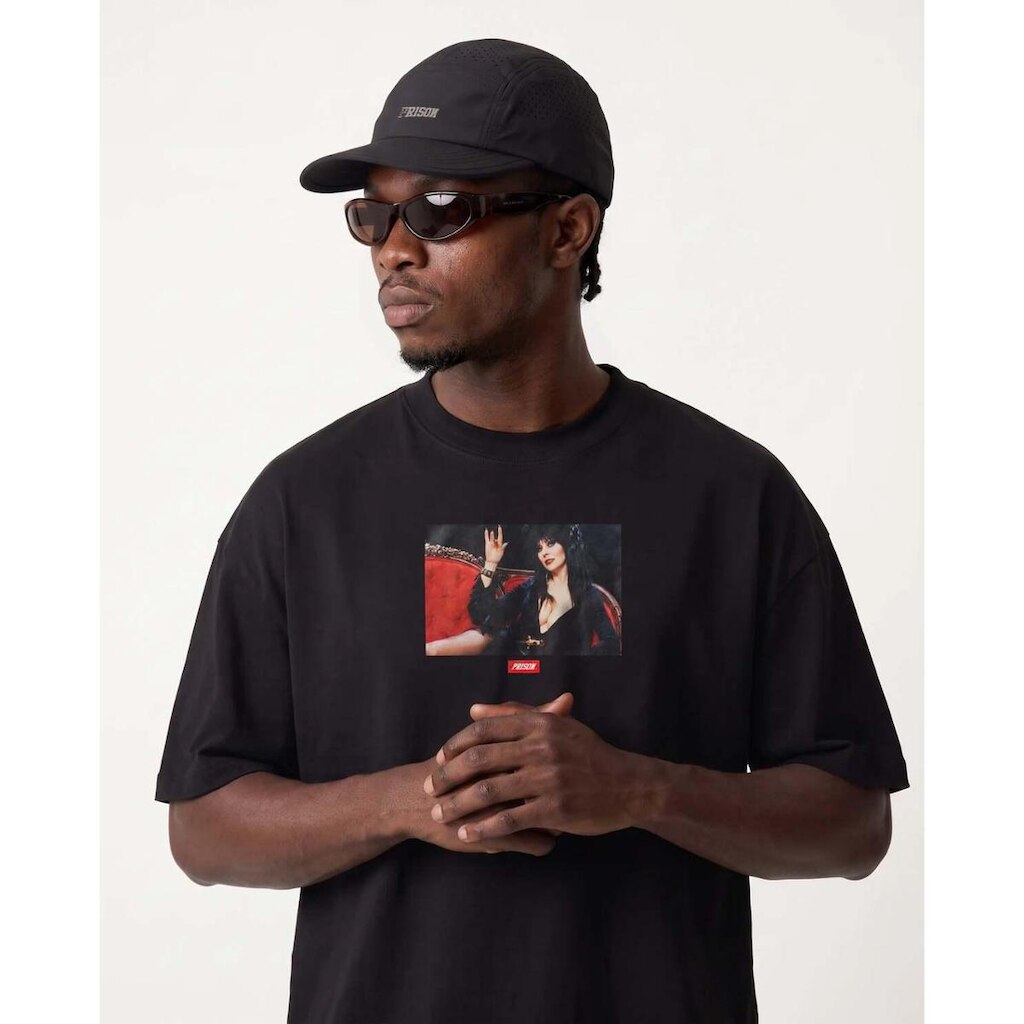 Camiseta Oversized Darkness Prison Preta