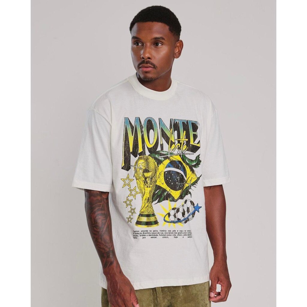 Camiseta Oversized Estampada Taça