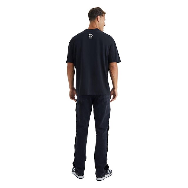 Camiseta Oversized Gola Alta Smile DNV Preta