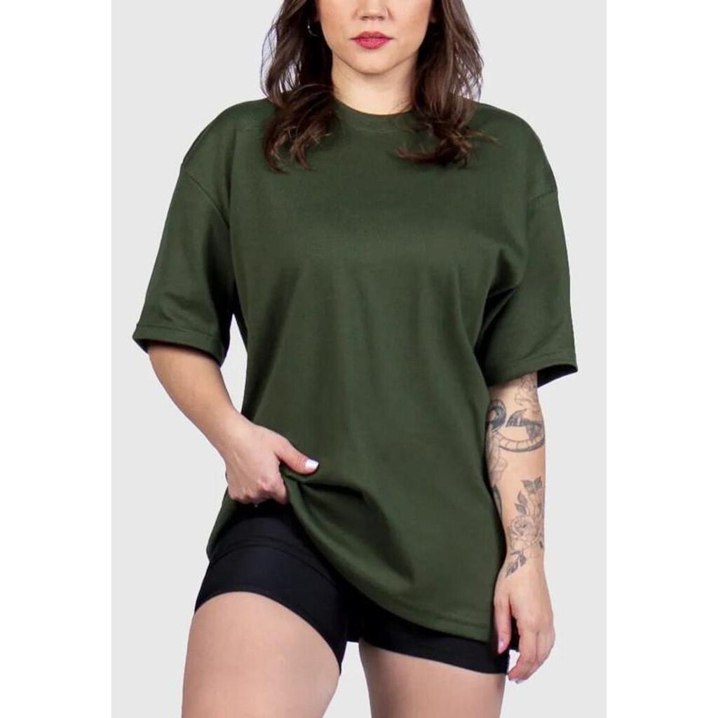 Camiseta Oversized Lisa Feminina Perfeita Para Quem Gosta de Liberdade e Estilo - Verde