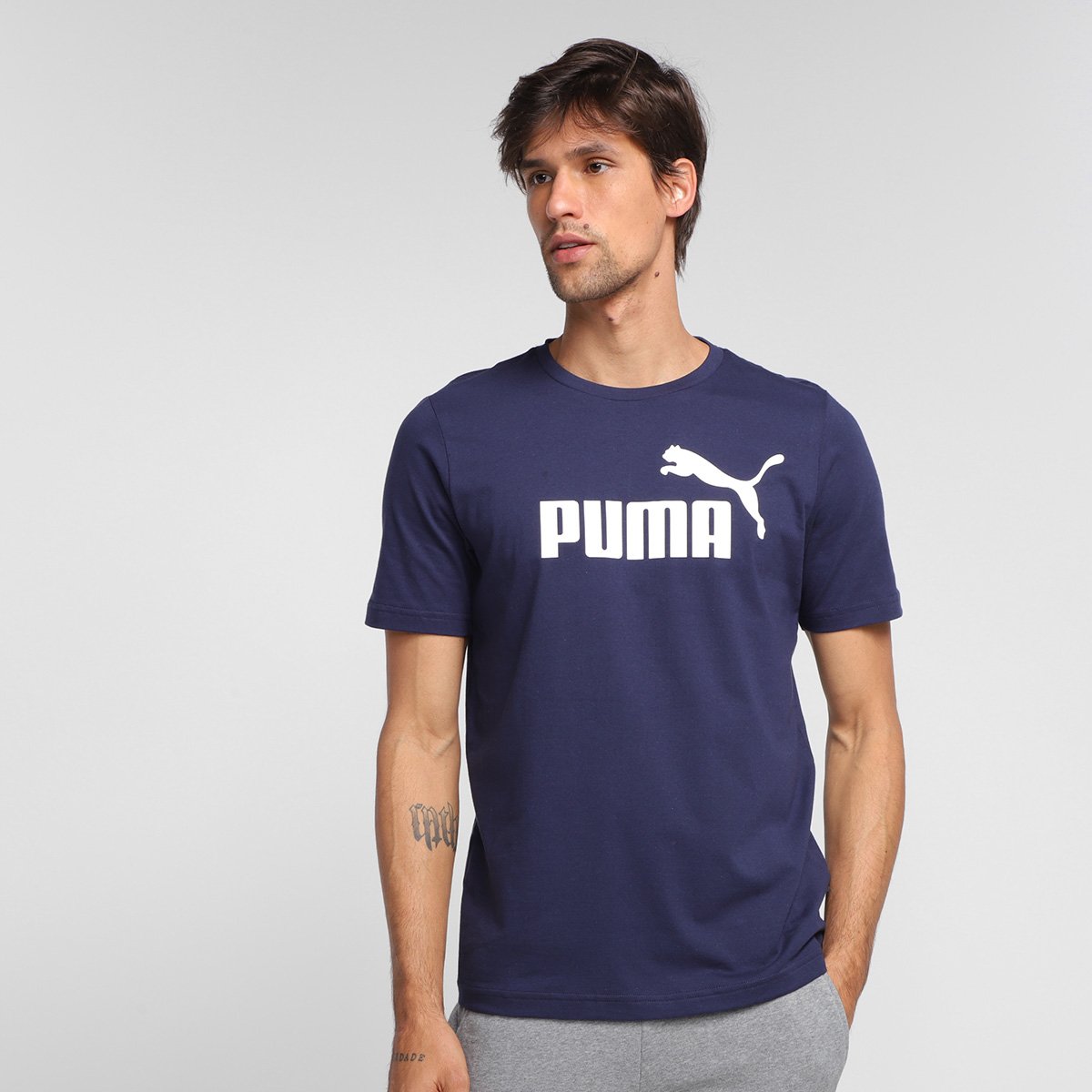 Camiseta Puma Ess Logo Masculina Menor preço em Camiseta Puma Ess Logo Masculina