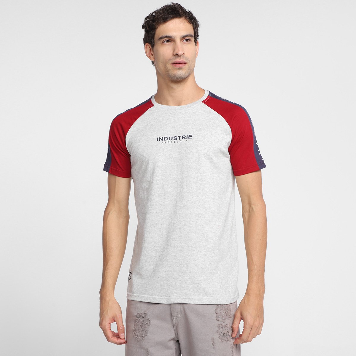 Camiseta Raglan Industrie Casual Masculina - Gelo Menor preço em Camiseta Raglan Industrie Casual Masculina - Gelo