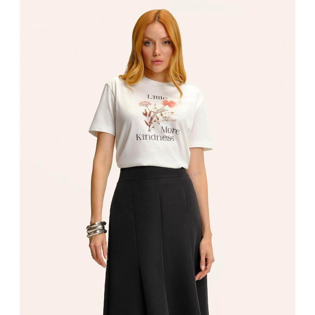 Camiseta T-shirt Feminina Com Estampa Endless Bege