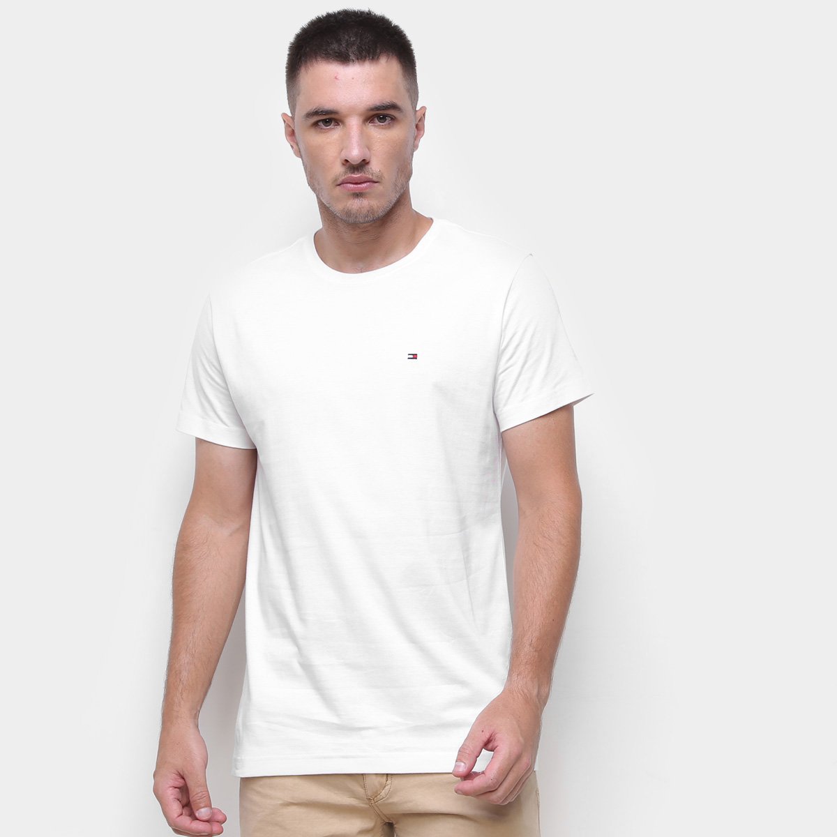 Camiseta Tommy Hilfiger Básica Logo Masculina - Branco Menor preço em Camiseta Tommy Hilfiger Básica Logo Masculina - Branco