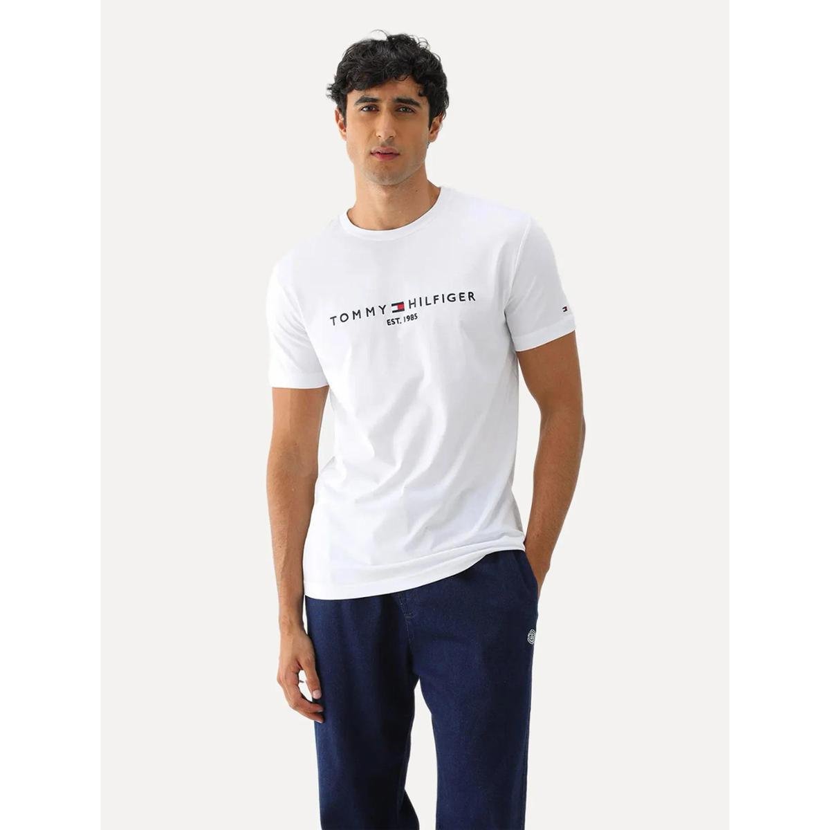 Camiseta Tommy Hilfiger Core Logo Masculina Menor preço em Camiseta Tommy Hilfiger Core Logo Masculina