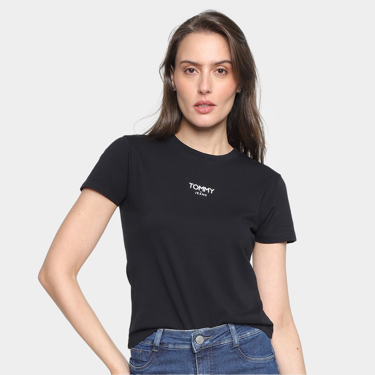 Camiseta Tommy Jeans Essential Logo Feminina Menor preço em Camiseta Tommy Jeans Essential Logo Feminina