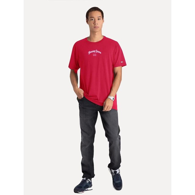 Camiseta Tommy Jeans Masculina Regular Grunge Arch Vermelha