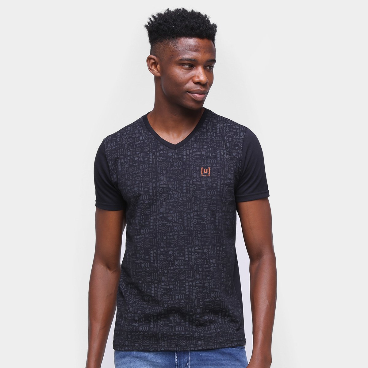 Camiseta Ultimato Estampada Gola V Masculina - Preto é ruim? Camiseta Ultimato Estampada Gola V Masculina - Preto é boa?