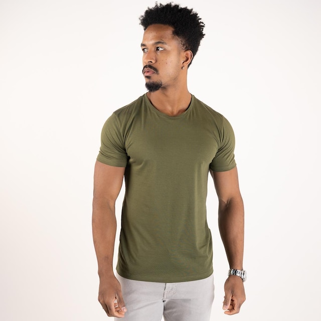 Camiseta Versatiold Algodão Egípcio Verde Oliva