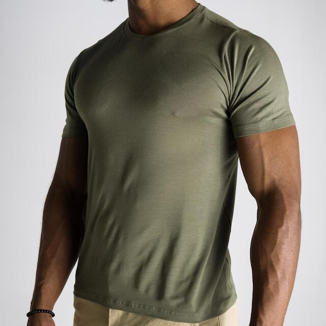Camiseta VersatiOld Tech Modal Verde Militar