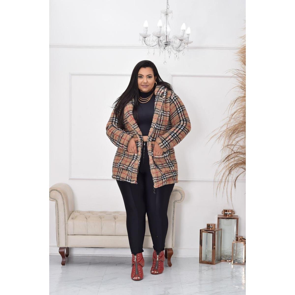 Casaco Plus Size Teddy Moda Blogueira Inverno Carneirinho Zattini
