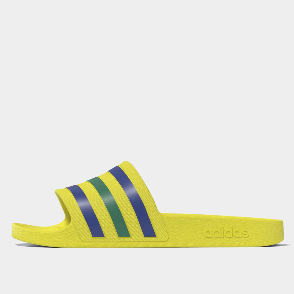 Chinelo Adidas Adilette Unissex é boa?