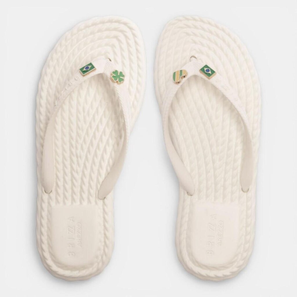 Chinelo Brizza Arezzo Com Pins Brasil Branco