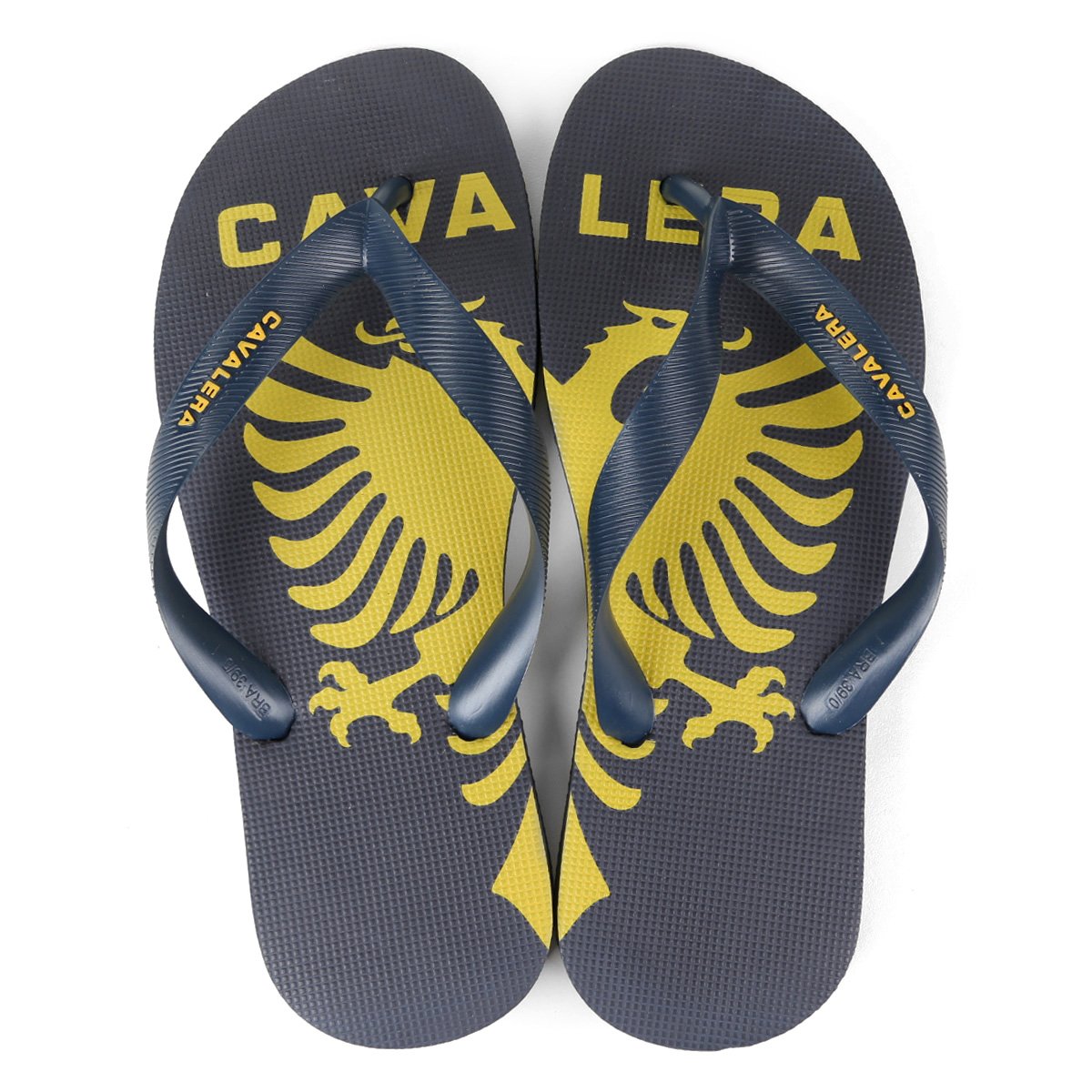 Chinelo Cavalera Mallei Inst Masculino - Marinho+Amarelo Menor preço em Chinelo Cavalera Mallei Inst Masculino - Marinho+Amarelo