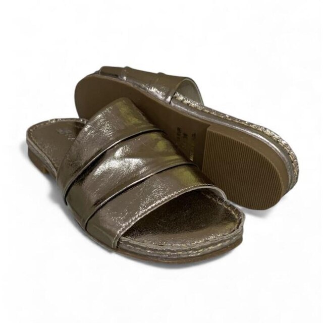 Chinelo Feminina Moscardini em Couro 347416 Prata Velho 34