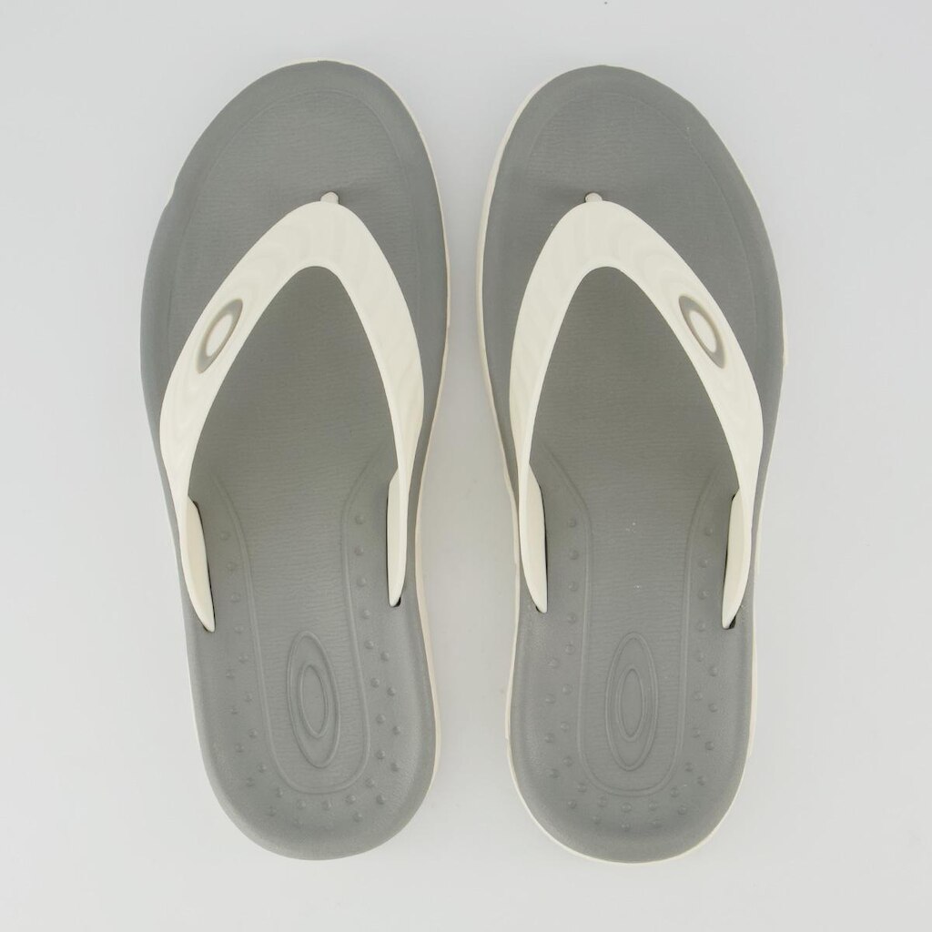 Chinelo Oakley Crowd Cinza e Branco