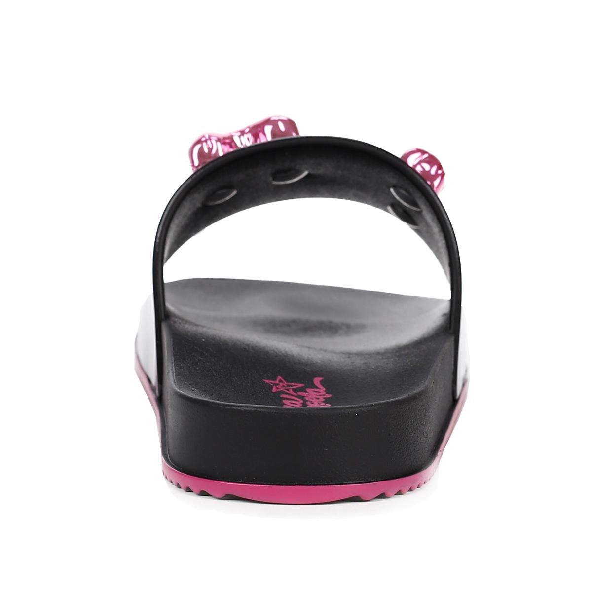 chinelo larissa manoela