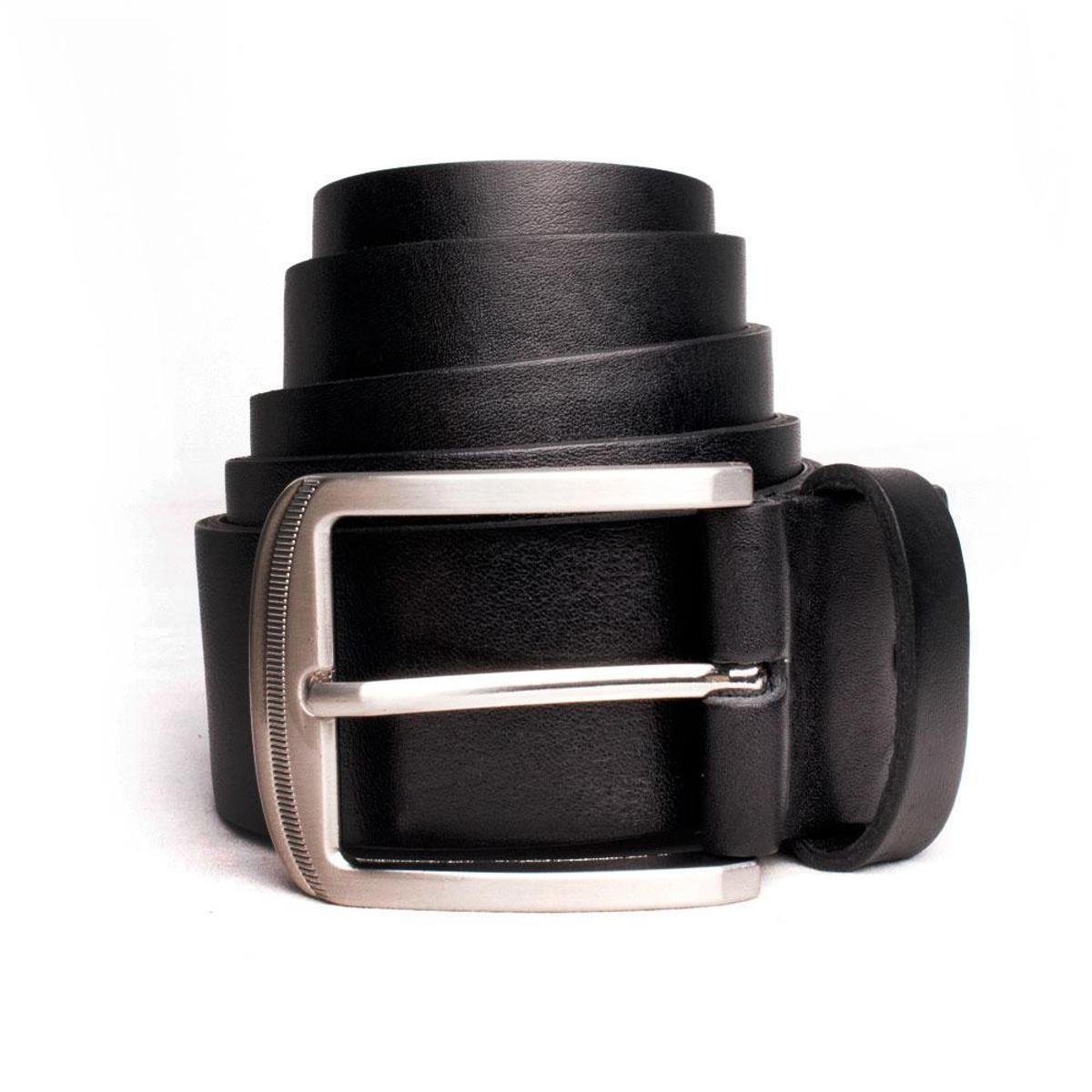 Cinto Couro 40mm Liso Masculino - Preto Menor preço em Cinto Couro 40mm Liso Masculino - Preto