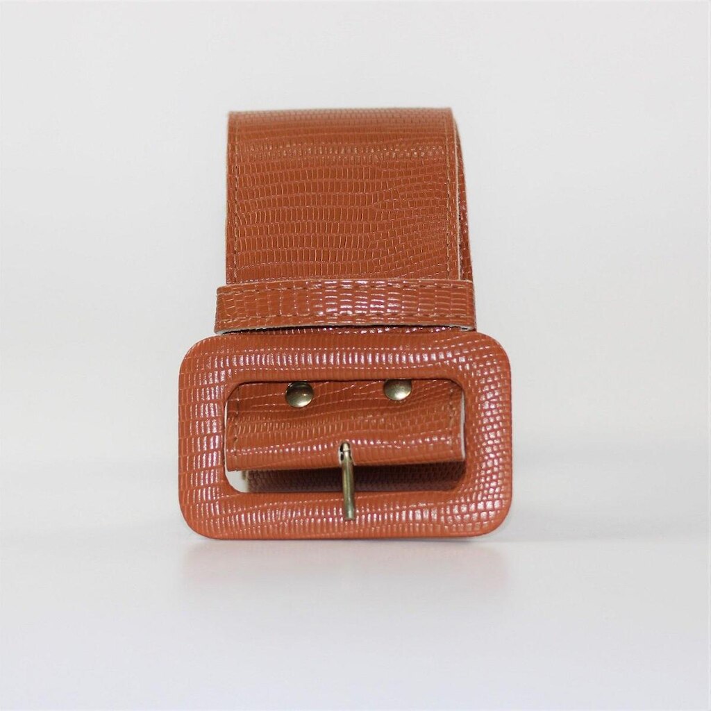 Cinto Feminino Croco Textura Fivela Forrada Denver Retangular Caramelo