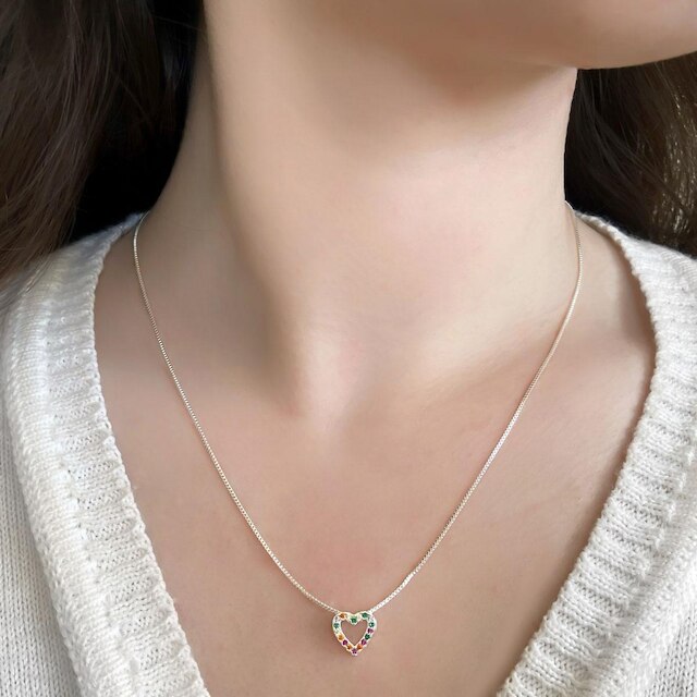 Colar Coração Cravejado de Zirconia Colorida Banhado Prata