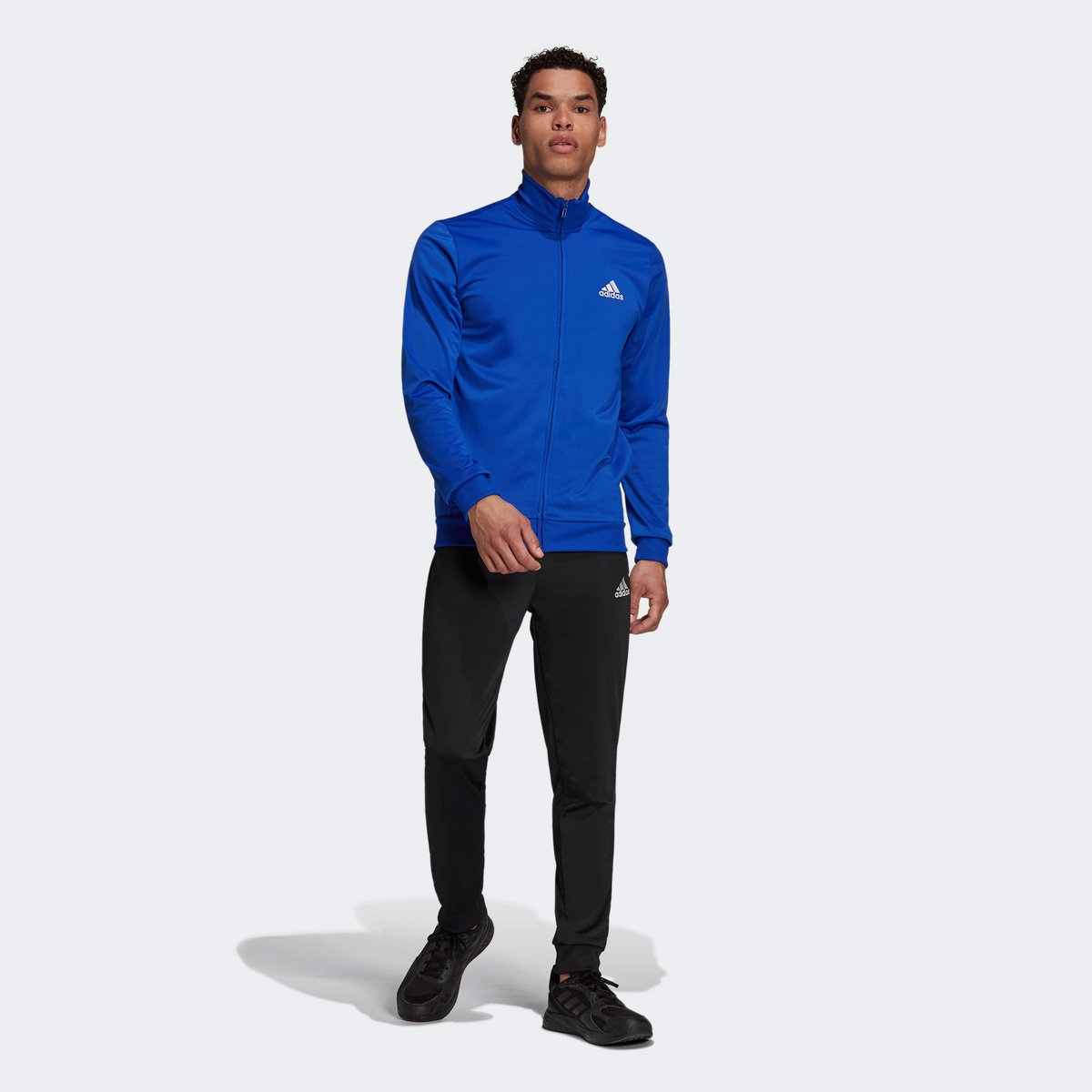 Conjunto Adidas Essentials Masculino - Azul+Preto é ruim? Conjunto Adidas Essentials Masculino - Azul+Preto é boa?