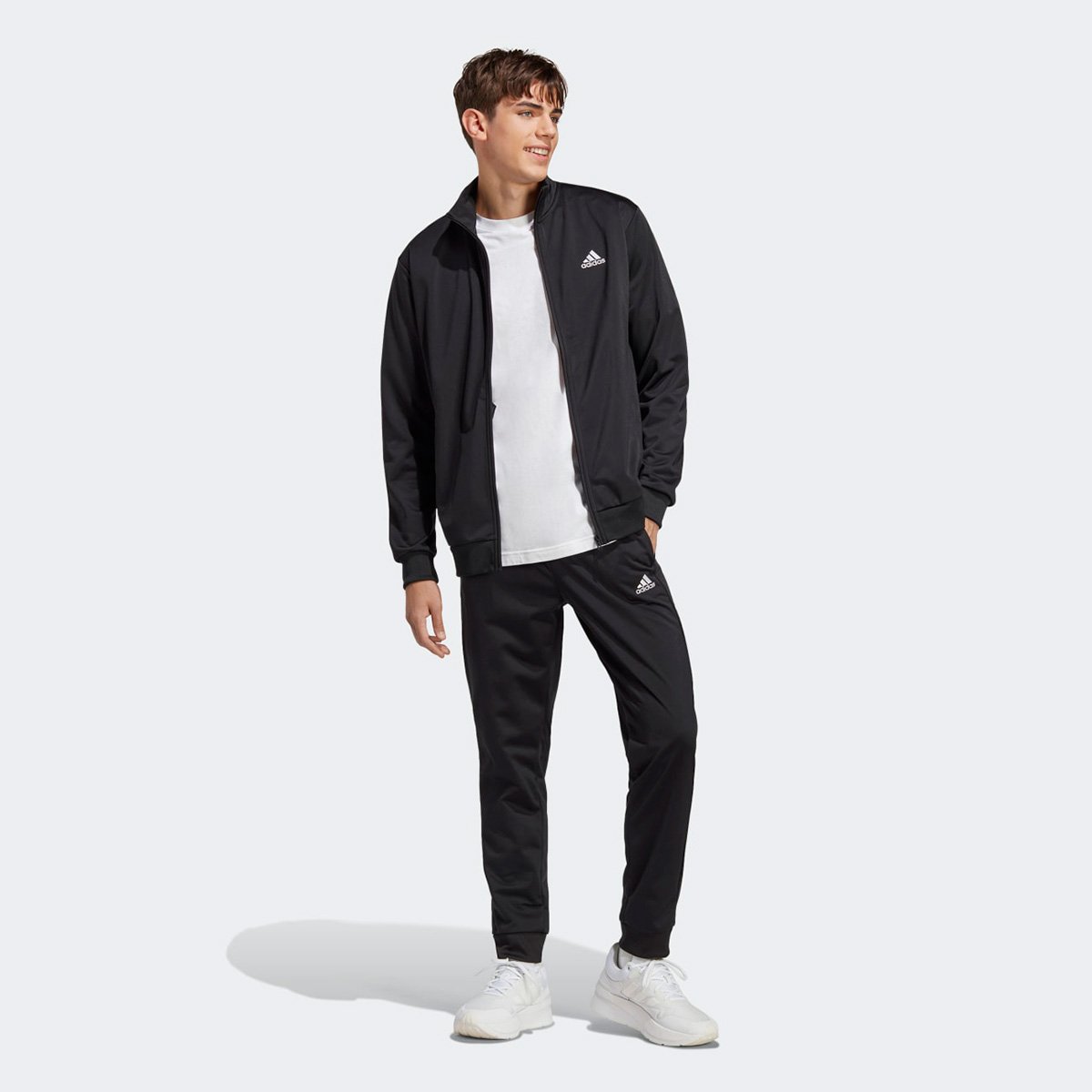 Conjunto Adidas Logo Linear Masculino - Preto+Branco é ruim? Conjunto Adidas Logo Linear Masculino - Preto+Branco é boa?