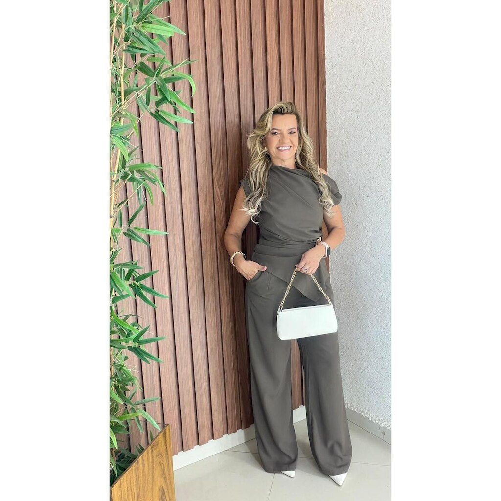 Conjunto Alça Pantalona Blusa Assimetrica Com Boche Crisconf