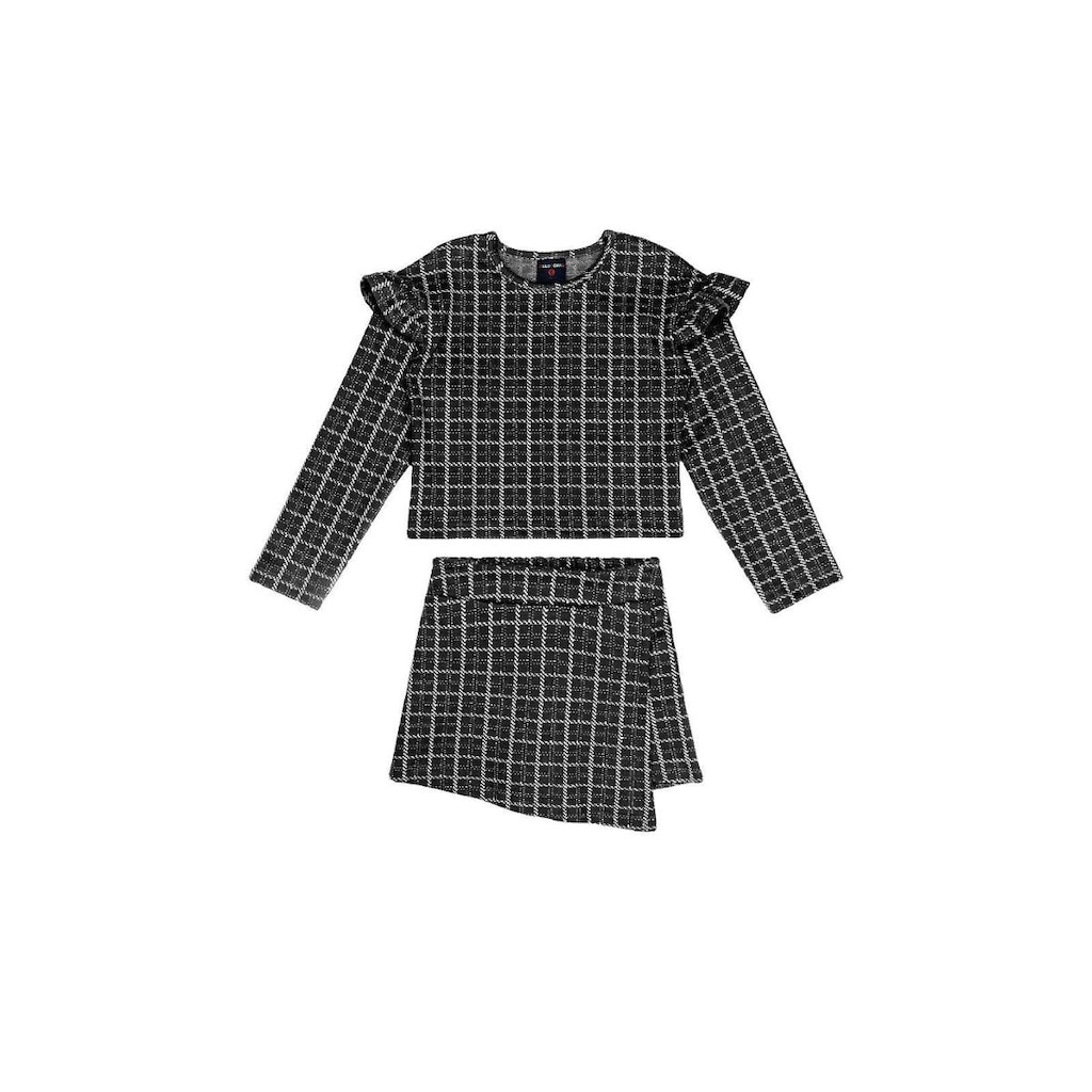 Conjunto com Blusa e Short-Saia Guloseima