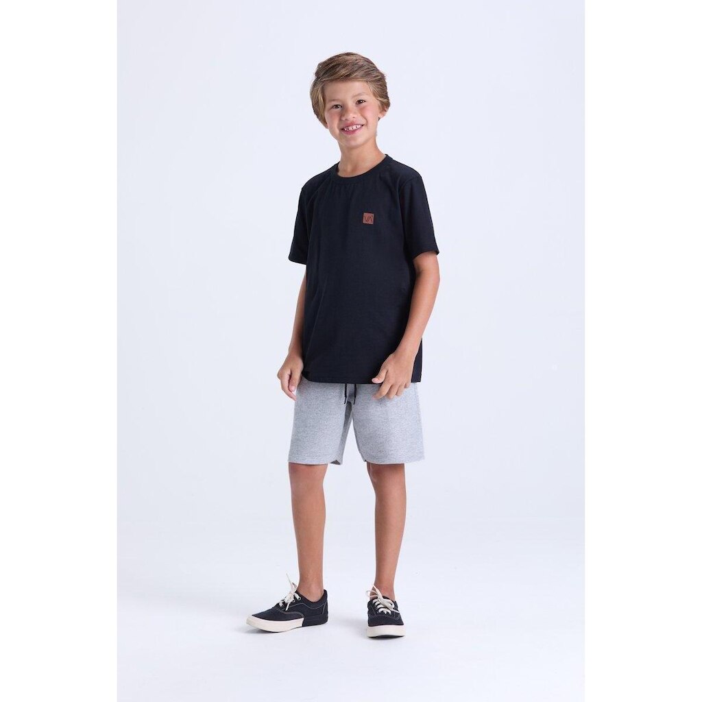 Conjunto Infantil de Verão Camiseta Lisa com Aplique