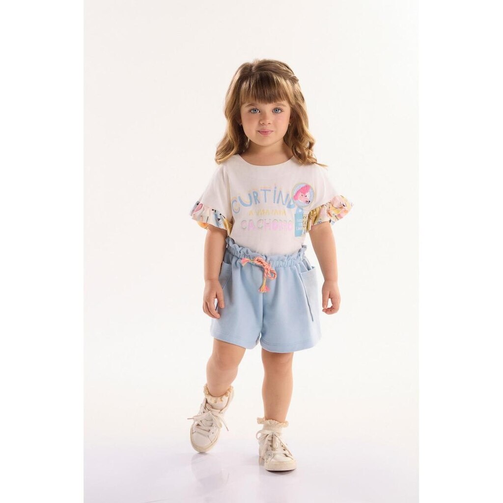 Conjunto Infantil para Menina com Blusa e Short Aumigo Três e Já